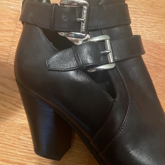 MK boots - Picture 1 of 9